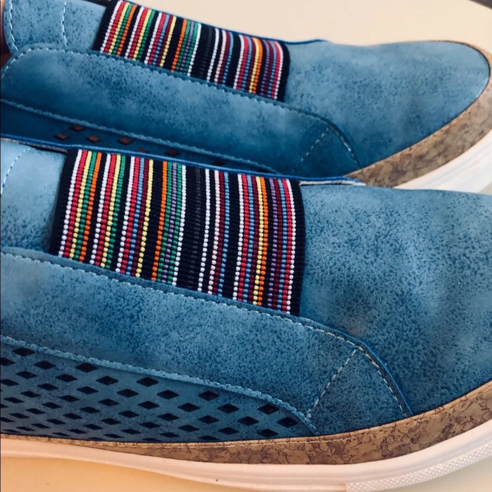 LOSTISY-Premium Orthopedic Casual Sneaker